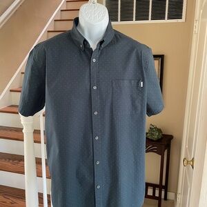 Vuori Crest Short Sleeve Button Down Shirt Indigo Micro Dot Lightweight XL